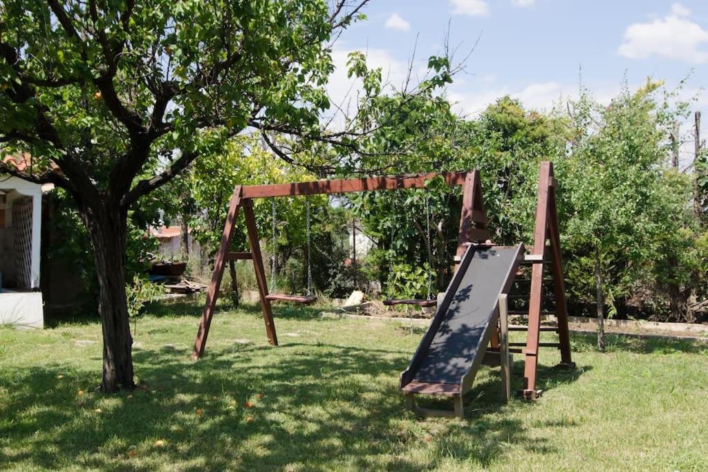 Wonderful House With Private Garden Villa Flogita Exterior photo