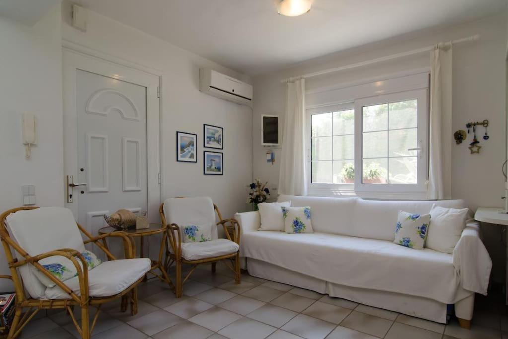 Wonderful House With Private Garden Villa Flogita Exterior photo