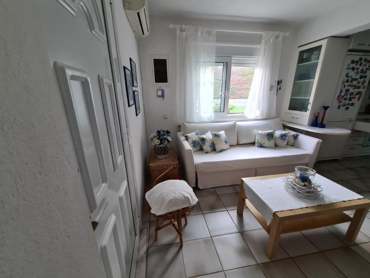 Wonderful House With Private Garden Villa Flogita Exterior photo